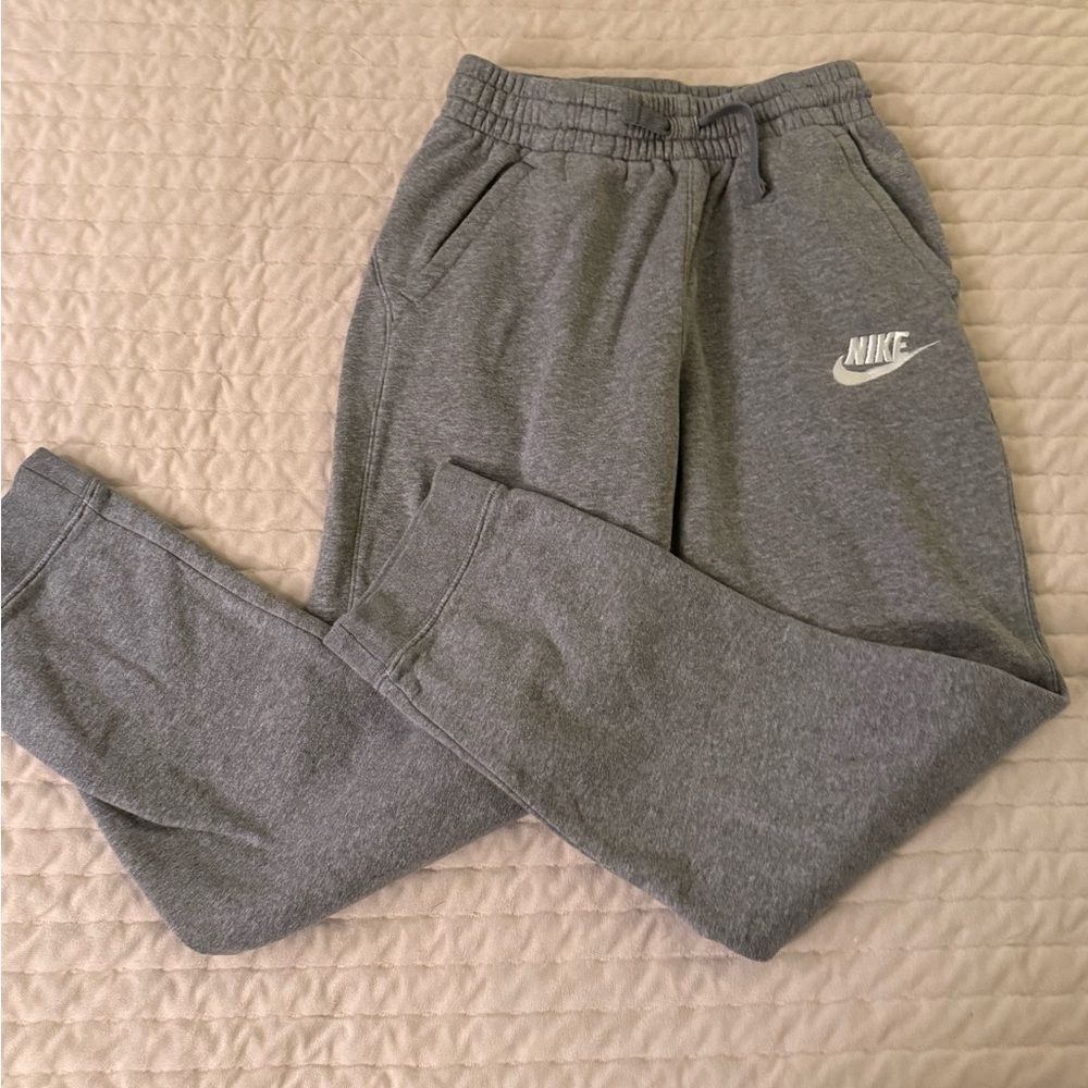 Nike Youth Large Gray Jogger Sweatpants